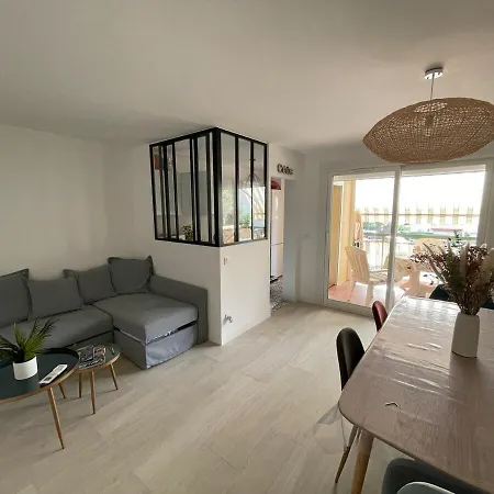 公寓 Central, Terrasse, Proche Et Toute Proximite 滨海卡瓦莱尔